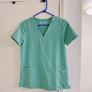 Figs Scrub Top!